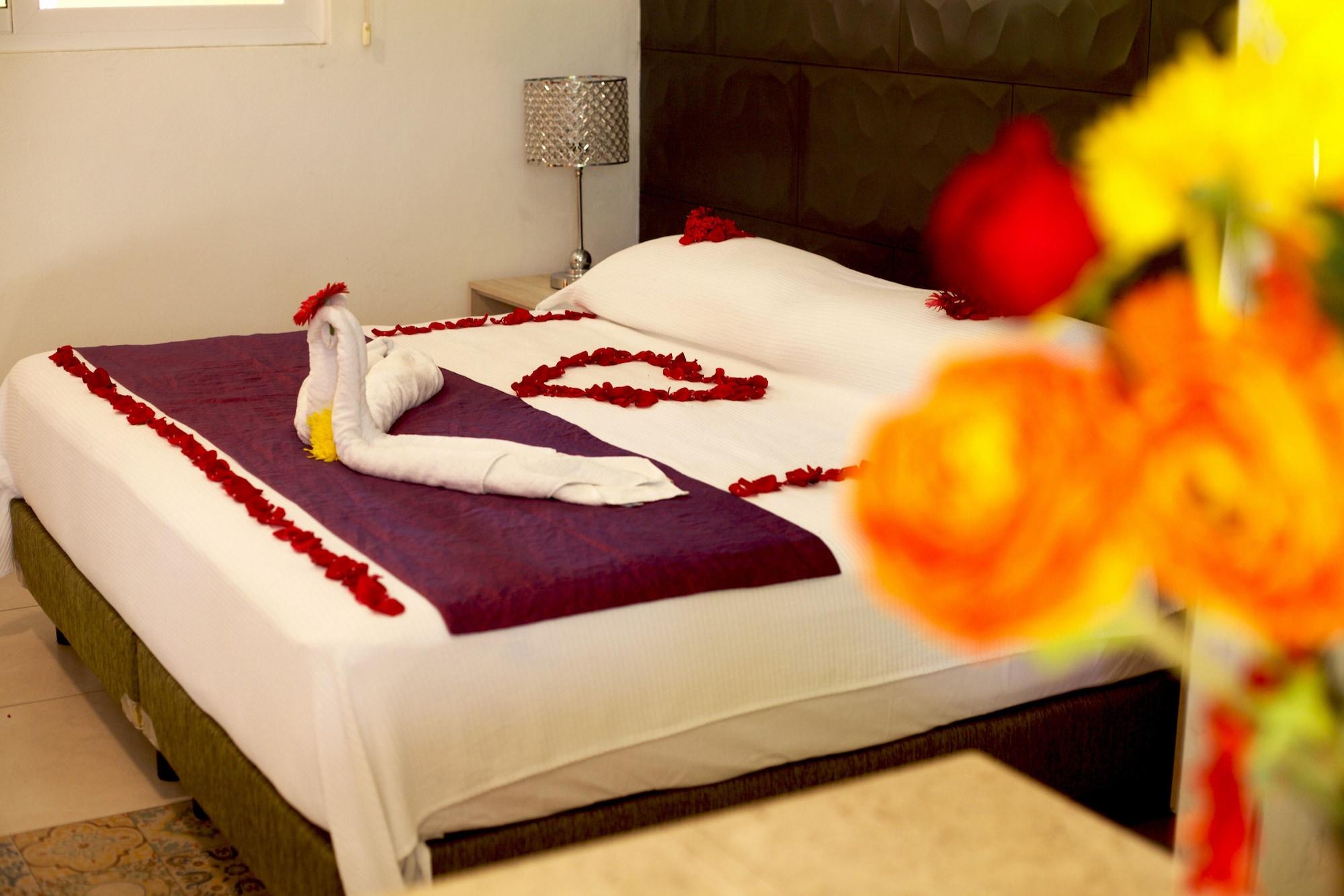 Hotel Scarlette ตูลุม ภายนอก รูปภาพ