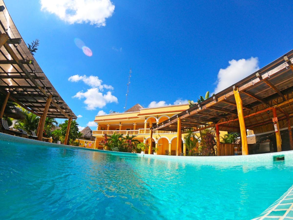 Hotel Scarlette ตูลุม ภายนอก รูปภาพ